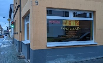 Metz Fahrschulen