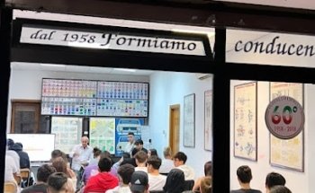 Autoscuola e Agenzia Milia dal 1958