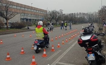 Autoscuola e Agenzia Valle Brembana