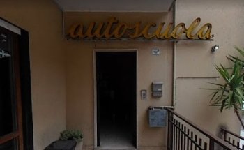 Autoscuola Moderna Snc