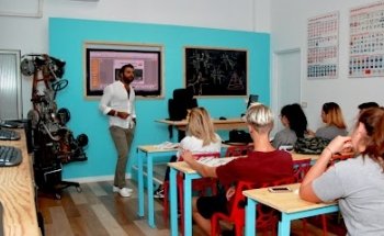 Autoscuola Fantasia Del Dott. Antonio Fantasia