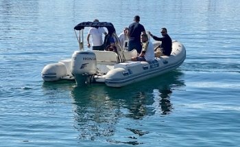 Scuola Guida Pelusiello - Auto Moto Nautica Pelusiello - Autoscuola - Scuola Guida - Patente Nautica - Scuola Nautica