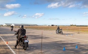 Auto Moto School De La Zac / Eurl Laromais