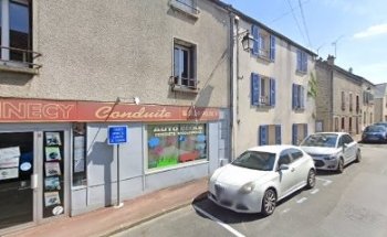 Mennecy Conduite 2000