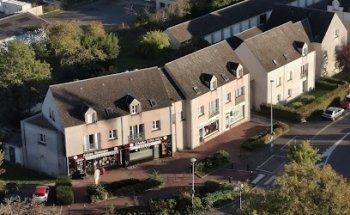 Villemandeur Driving School