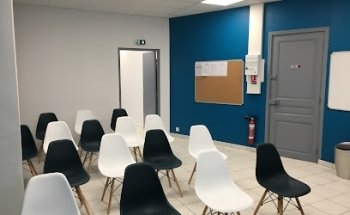 Driving School De La Town Hall