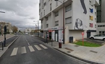 Driving School De La Place