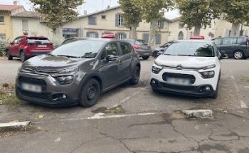 Grenade Driving School