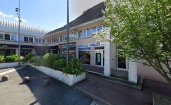 Driving School L'horizon / Skippy Moto