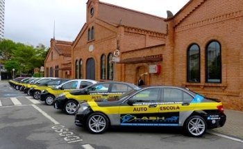 Flash Auto Escolas - Unidade Metrô Vila Mariana