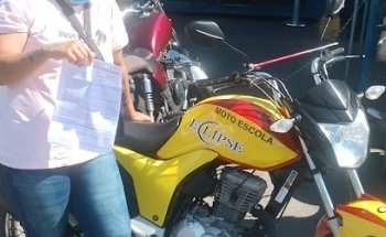 Pista de moto eclipse