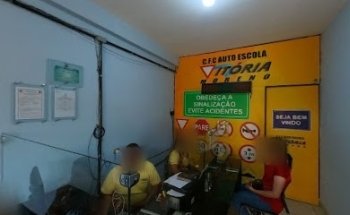 CFC Auto Escola Vitória - Moreno