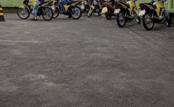 Centro de Formação de Condutores B Robles