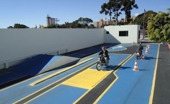 Auto Escola KM - Centro de Treinamento Categoria ''A''