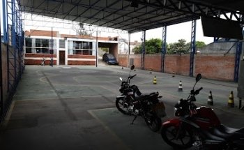 CFC Padre Reus - Pavilhão de aulas práticas de motocicleta