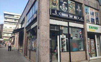 Barberia peluqueria RED