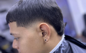 WOLFF BARBERSHOP