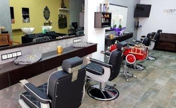 United Barbers Adrián Yasmina