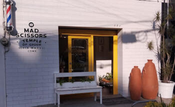 Mad Scissors Temple Of Groom Barbería