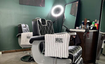 The Well Groomed Gentleman - Barbershop