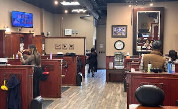 Roosters Men's Grooming Center