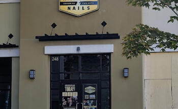 Hammer & Nails - The Summit