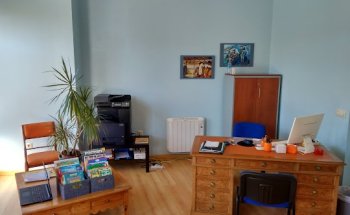 The Spire English School