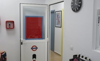 Lynne's Academy La Línea