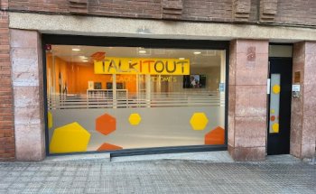 Talk It Out Acadèmia d'idiomes