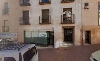 Clases de Inglés y Biología Elena Jiménez