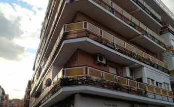 The Irish School of English