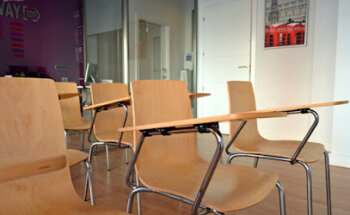 ONEWAY Language School