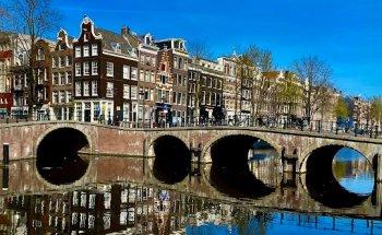 Taleninstituut Nederland | taalcursussen zakelijk Nederlands | Engels | Duits | Frans | Spaans