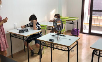 TeamColo English School