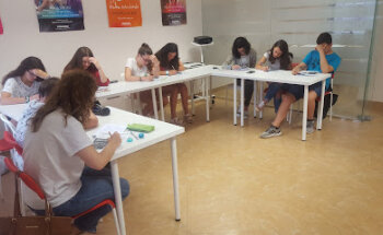 Cabezón school of languages