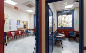 St. James Language Center - Ciudad Expo