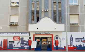 Nessie´s English House