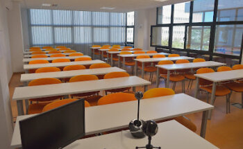 Academia Oposiciones Malaga - Pirandello Formación