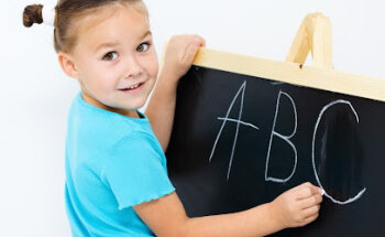 Agencia de niñeras Madrid - CARE FOR KIDS