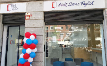 Wall Street English