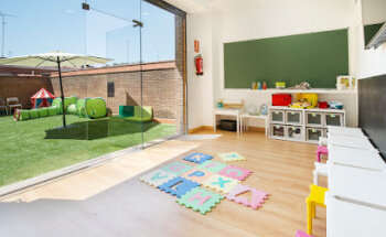 Worldmads Language School