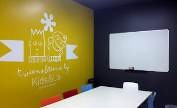 Kids&Us - Anglès per a nens