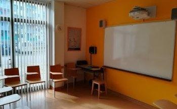 International House Torres Vedras