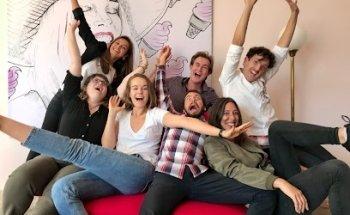 Una Paloma Blanca Language Hub