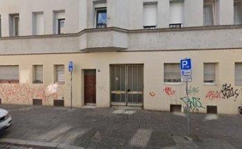 Luísa Dias Language School