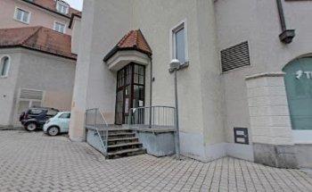 BILDUNG und BERUF GmbH