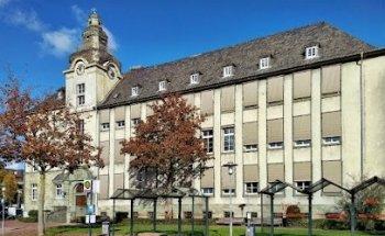 Hermann-Leeser-Schule Städtische Realschule für Jungen und Mädchen