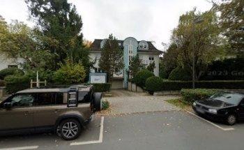 International Language School