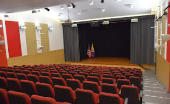 American-Colombian center