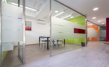 Maxwell English Academy